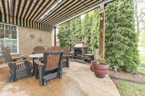 6166 Royal Alley Place Indianapolis IN 46237