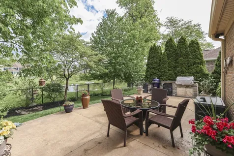 6166 Royal Alley Place Indianapolis IN 46237