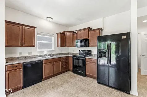 793 N Crystal Drive Fortville IN 46040