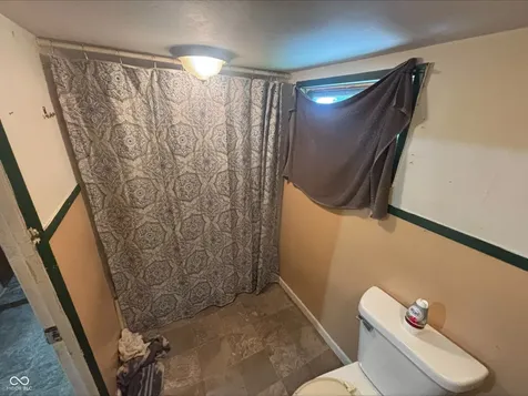 1225 S 25th Street Elwood IN 46036