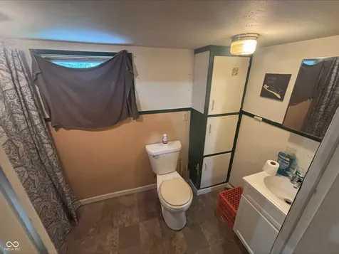 1225 S 25th Street Elwood IN 46036
