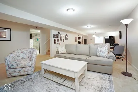 1093 Bennington Court Greenwood IN 46143