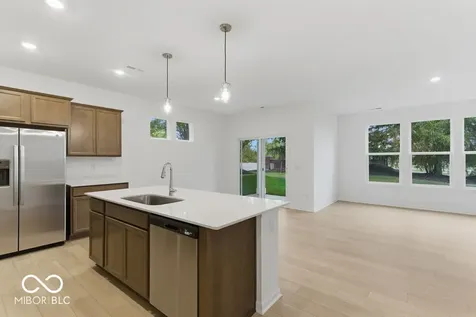 1332 Authentic Lane Indianapolis IN 46239
