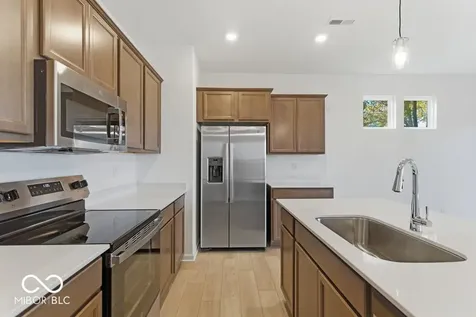 1332 Authentic Lane Indianapolis IN 46239