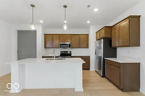 1332 Authentic Lane Indianapolis IN 46239