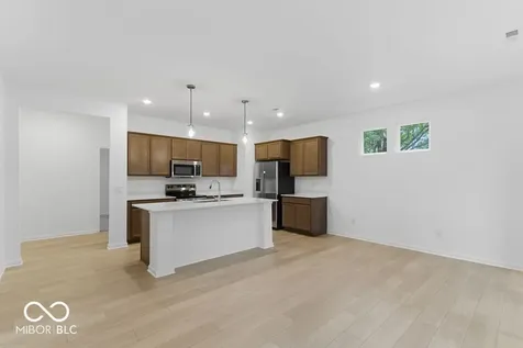 1332 Authentic Lane Indianapolis IN 46239