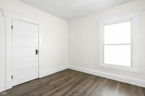 273 E Parkview Avenue Indianapolis IN 46201