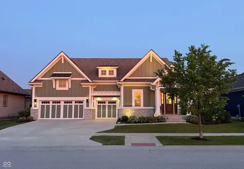 1499 Avondale Drive Westfield IN 46074