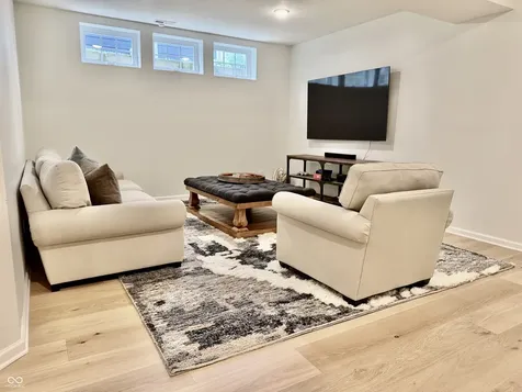 1499 Avondale Drive Westfield IN 46074