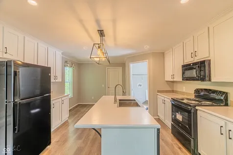 40 Lazy River Road Cloverdale IN 46120
