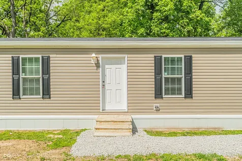40 Lazy River Road Cloverdale IN 46120