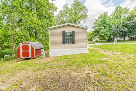 40 Lazy River Road Cloverdale IN 46120