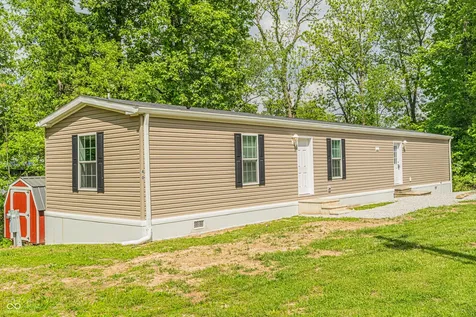 40 Lazy River Road Cloverdale IN 46120