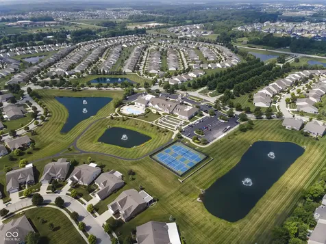 13456 Ravenswood Trail Fishers IN 46037