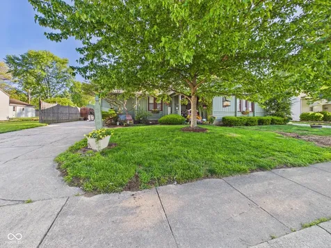 318 Vasbinder Drive Chesterfield IN 46017