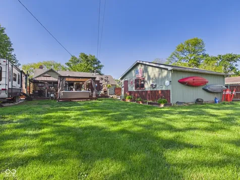 318 Vasbinder Drive Chesterfield IN 46017