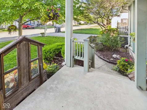318 Vasbinder Drive Chesterfield IN 46017