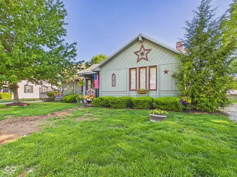 318 Vasbinder Drive Chesterfield IN 46017