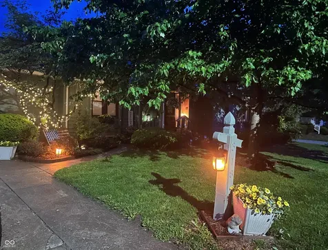 318 Vasbinder Drive Chesterfield IN 46017
