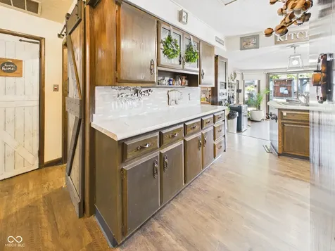 318 Vasbinder Drive Chesterfield IN 46017