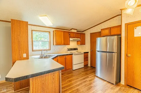 355 Gentlemen Place Cloverdale IN 46120