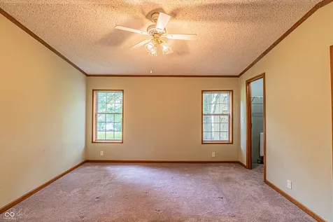 355 Gentlemen Place Cloverdale IN 46120