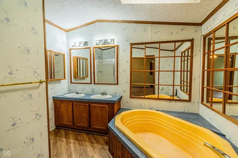 355 Gentlemen Place Cloverdale IN 46120