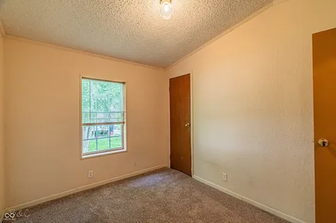 355 Gentlemen Place Cloverdale IN 46120
