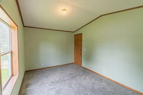 355 Gentlemen Place Cloverdale IN 46120