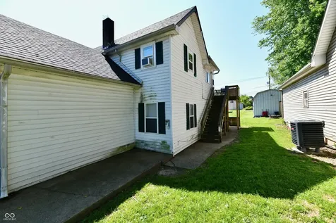 59-61 E Washington Street Mooresville IN 46158