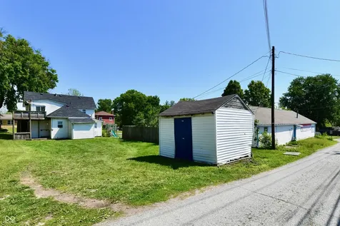 59-61 E Washington Street Mooresville IN 46158