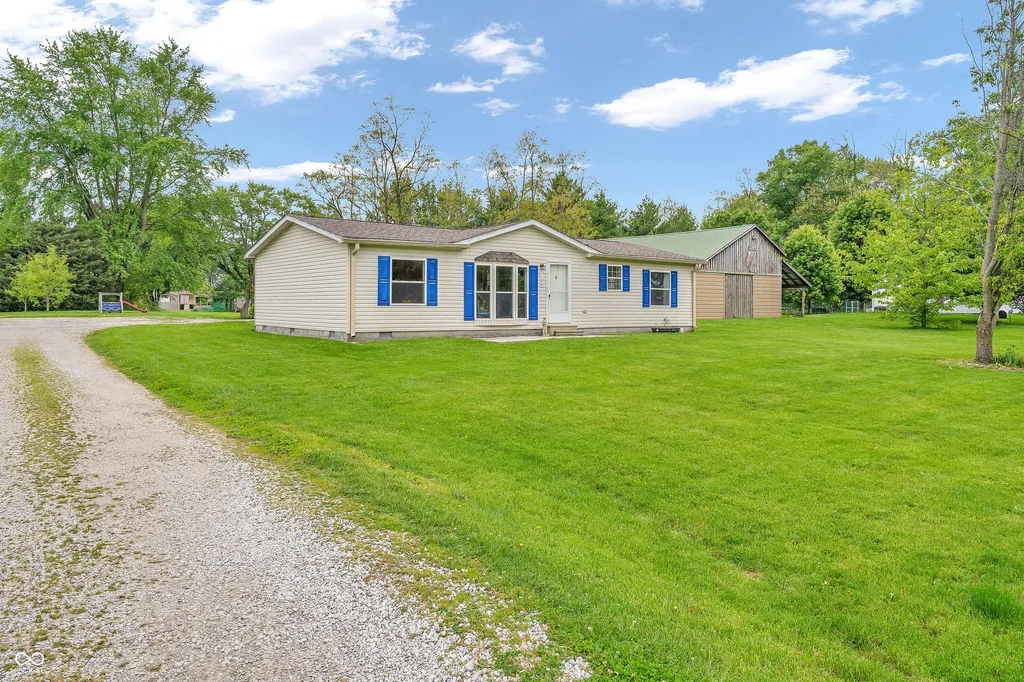 120 Hendricks Street Fillmore IN 46128