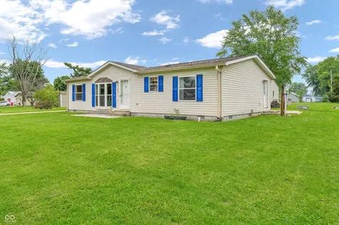 120 Hendricks Street Fillmore IN 46128