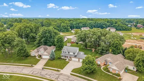 425 S Bridge Water Lane Muncie IN 47304