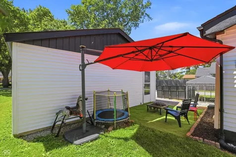 915 S 11th Street Noblesville IN 46060