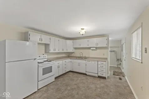 630 Lawndale Drive Greenwood IN 46142