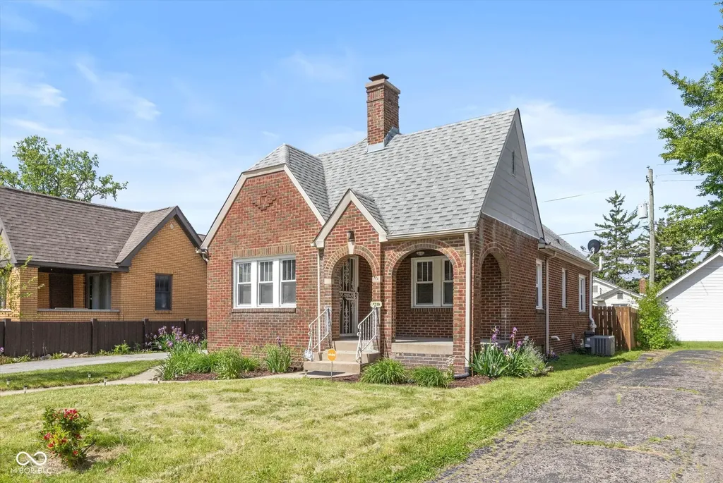 1210 Shannon Avenue Indianapolis IN 46201