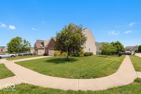 2689 Falcon Drive Greenwood IN 46143