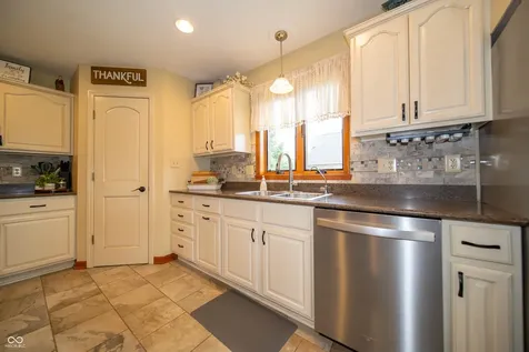 7398 W Banton Circle New Palestine IN 46163