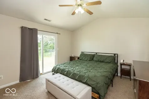 11011 Oakspring Drive Indianapolis IN 46239