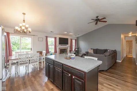11011 Oakspring Drive Indianapolis IN 46239