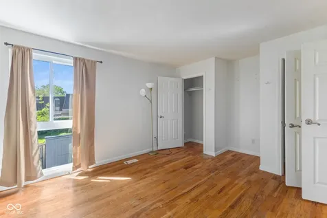 7453 Country Brook Drive Indianapolis IN 46260