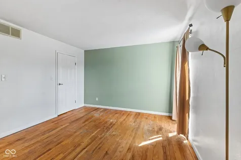 7453 Country Brook Drive Indianapolis IN 46260