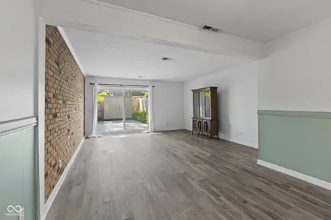 7453 Country Brook Drive Indianapolis IN 46260