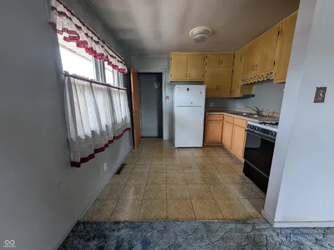 1616 Englewood Drive Indianapolis IN 46219