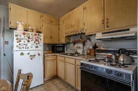 1616 Englewood Drive Indianapolis IN 46219