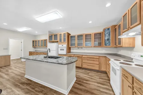 6605 Avila Way Fishers IN 46038
