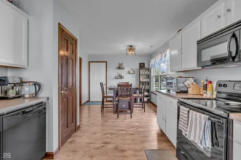893 Sagittarius Avenue Franklin IN 46131
