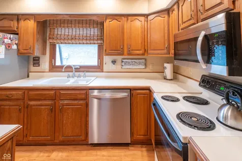 7928 Santolina Drive Indianapolis IN 46237