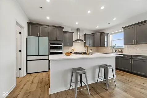 20374 N Pacific Avenue Westfield IN 46074